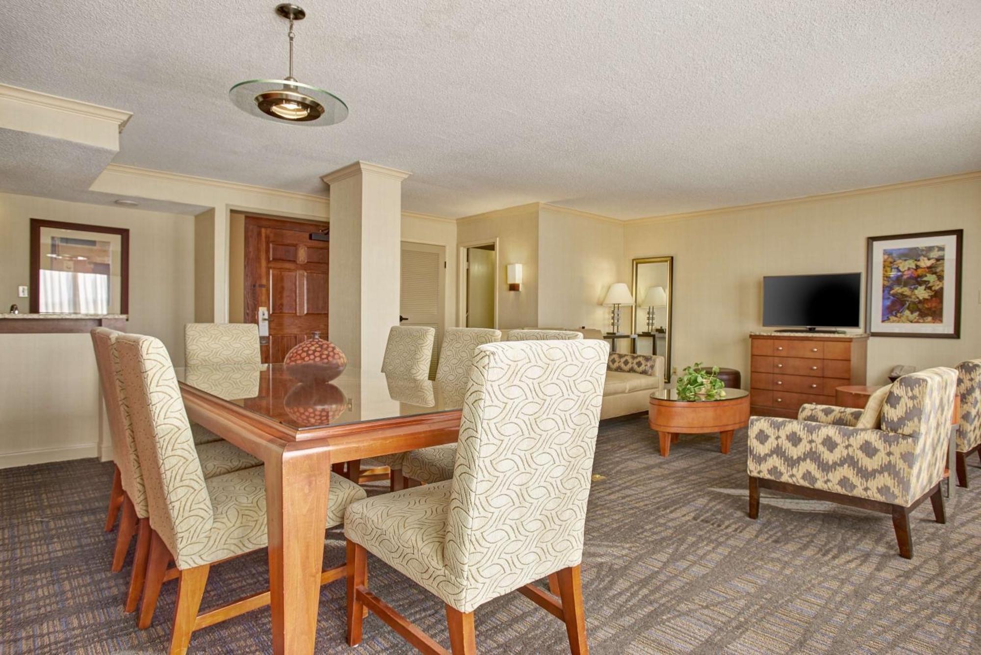Hilton 4* Knoxville